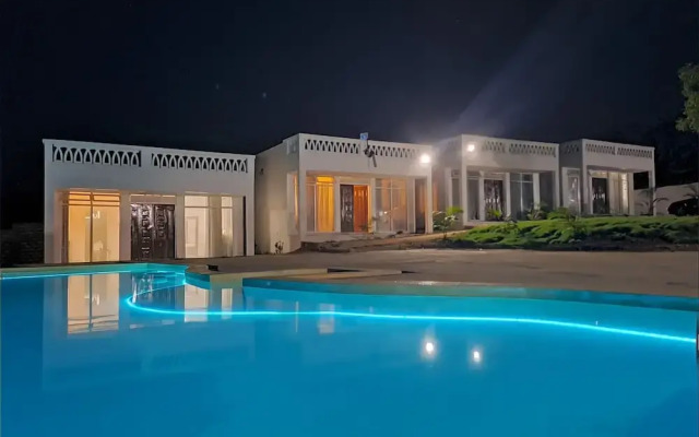 Cave Diani Studio Apartments