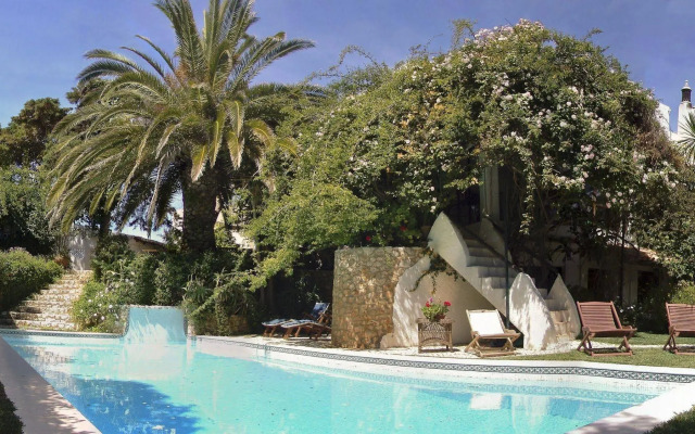 Uma Casa à Beira Sol