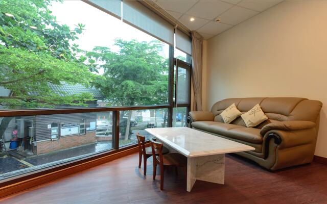 Hualien Jiuzan Cafe B&B