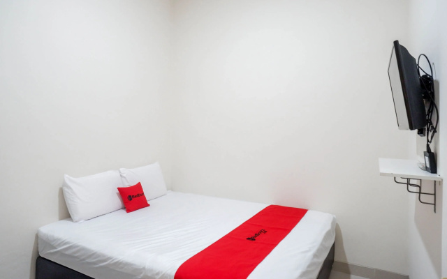 RedDoorz Syariah near RS Mitra Keluarga Tegal