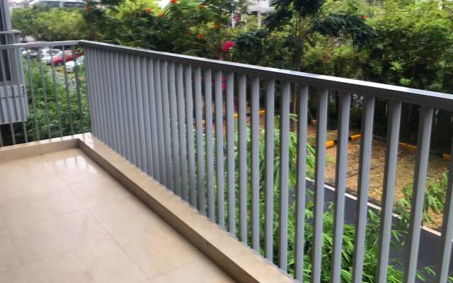 Sanya Linglong Lulushun Hotel