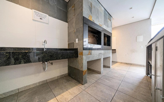 027 - Lindo Residencial com Piscina e Jacuzzi em Bombas