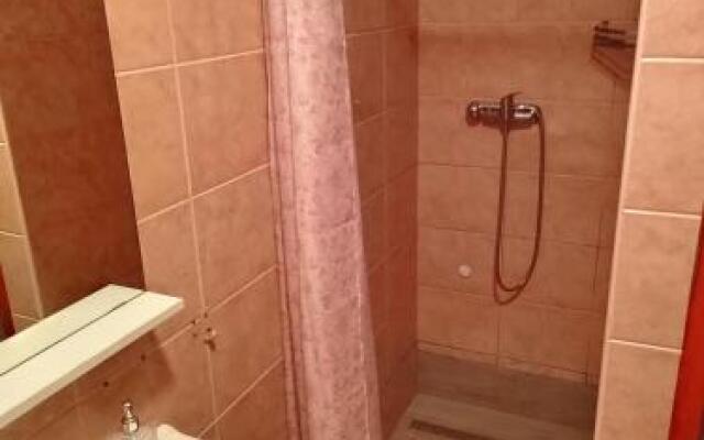 Apartments Mali Mate