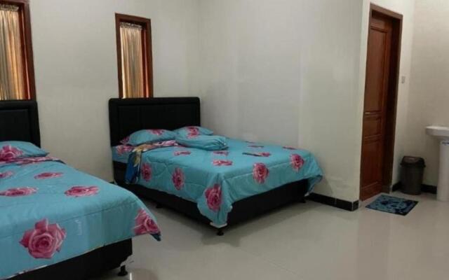 Bromo Seruni Guesthouse