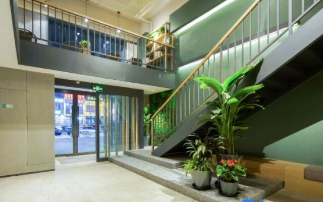 True Go Hotel  (Harbin Railway Station Wanda)