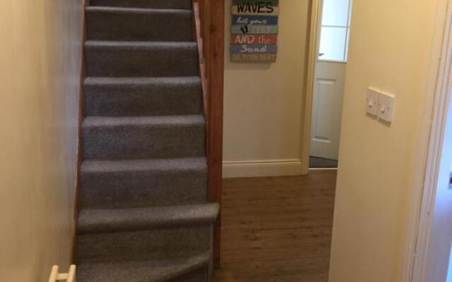 Lottie'S Place