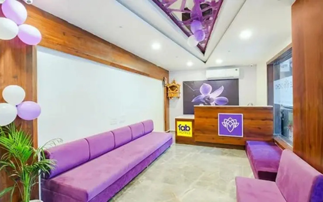 Hotel Purple Orchid