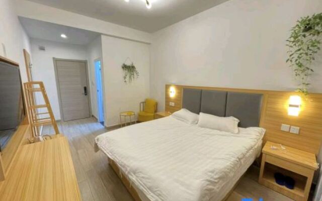 Nanchang Starry Sky E-sports Hotel (China Resources MixC)