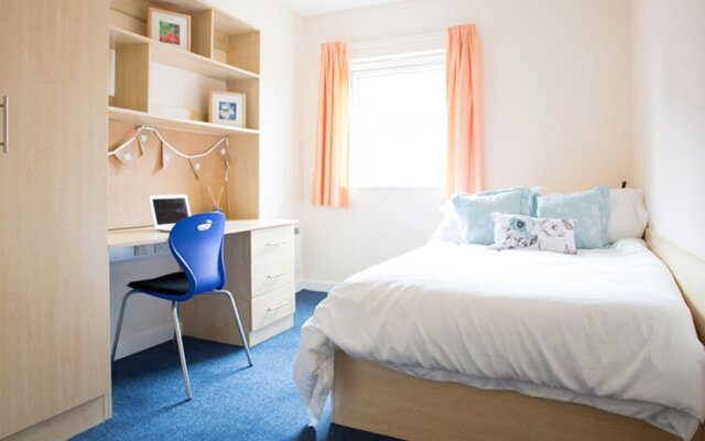 Private rooms for STUDENTS Only-LINCOLN