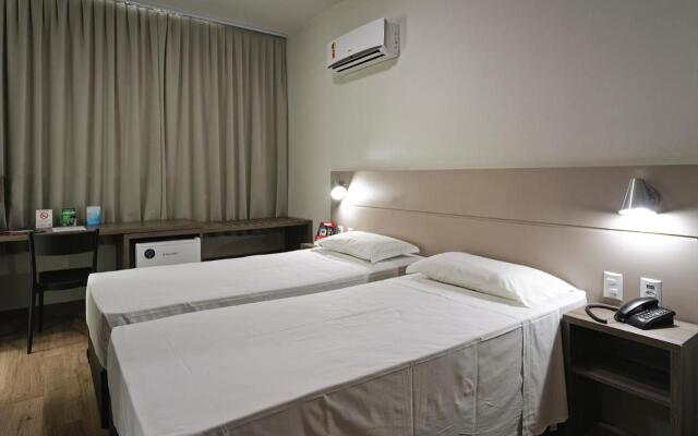 Hotel Valerim Itajaí