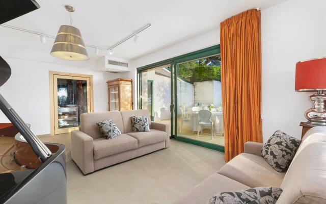 Luxury villa with marvellous terrace overlooking the sea-VILLA LILIANA