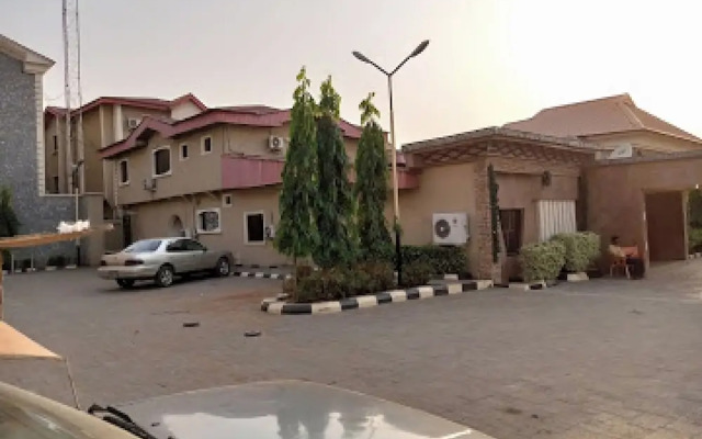 Room-choice Gate Hotel-business Double