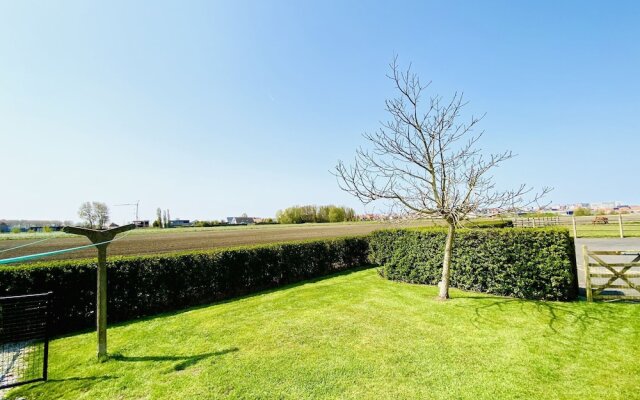 Spacious Holiday Home in Middelkerke near Belgian Coast