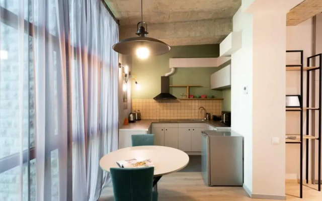 Bright & Stylish Studio In The Heart Of Tbilisi
