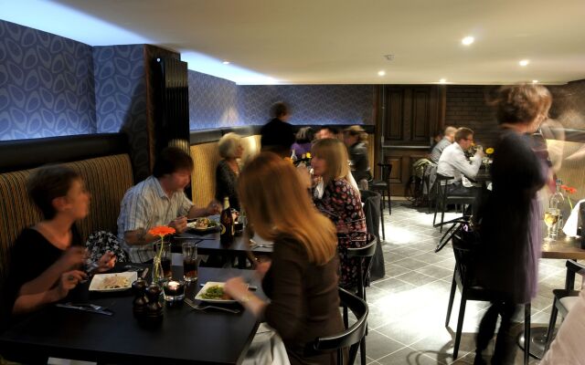 Antoinette Hotel Wimbledon