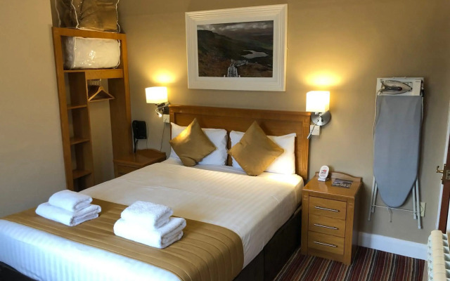 Belmore Court & Motel