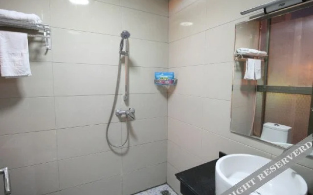 Guofeng Hotel