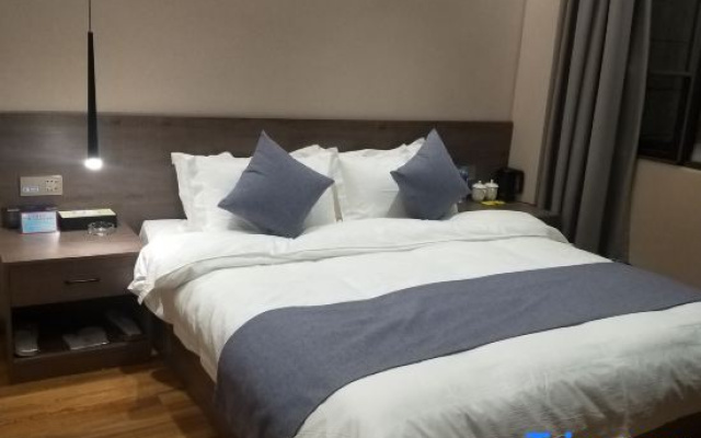 Zhenxiong Mansi Series Hotel