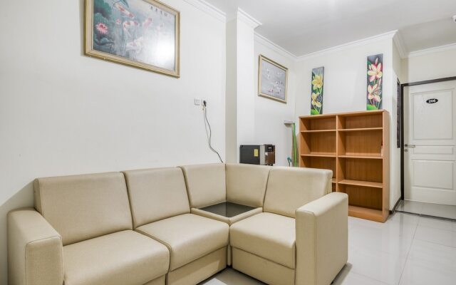 KoolKost Syariah near Kaza Mall Surabaya