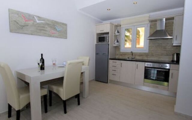 Paralia Luxury Suites