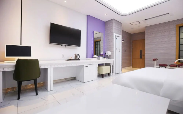 Seosan Hello Hotel