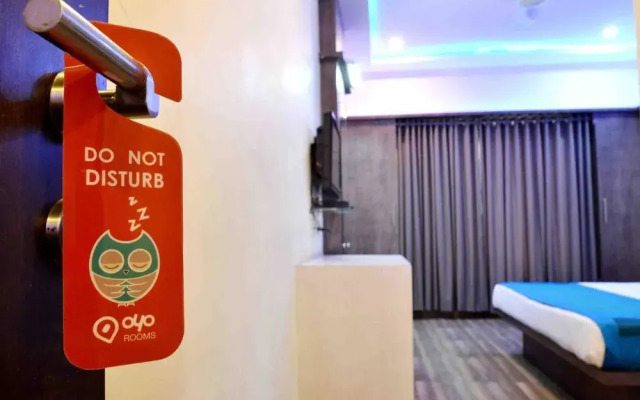 OYO 1535 Hotel Bee Town