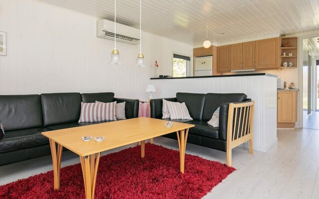 Beautiful Holiday Home in Hals with Terrace