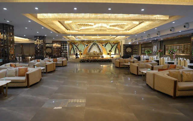 Banana Tree Hotel & Banquets