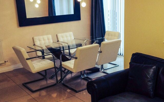 Hollies Hotel