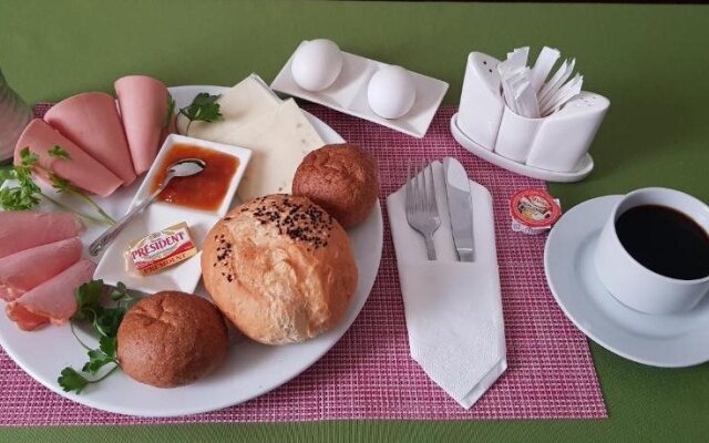 No Problem Hotel at Glinka Street