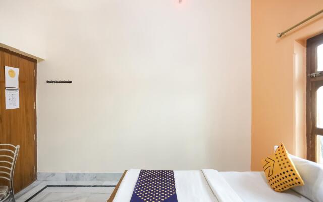 Maitri Paying Guest House by OYO Rooms