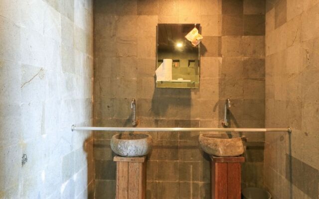 Waterside Inn Nusa Penida