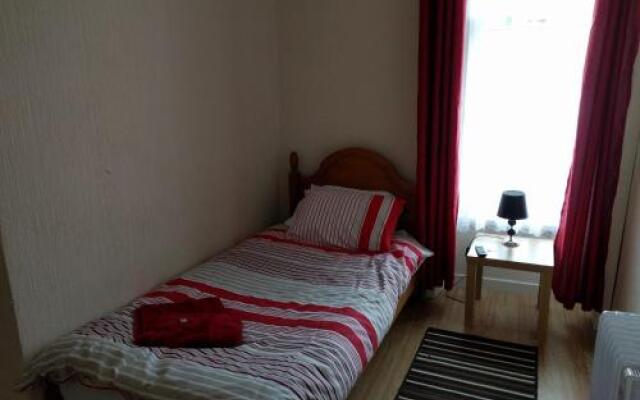 Tredegar Arms Budget Guesthouse For Walkers/Cyclists/Contractors/Traveler