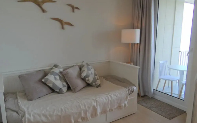 Coastal Comfort With Views