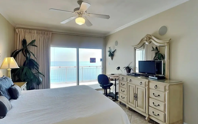 Admiral's Quarters #1406 by Southern Vacation Rentals