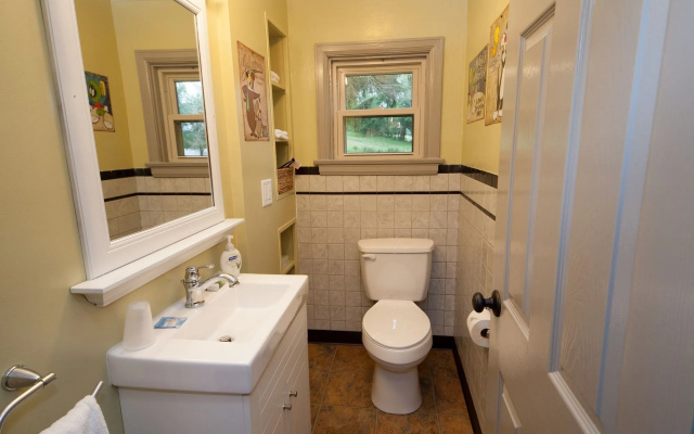 Log Cabin Lodge & Suites
