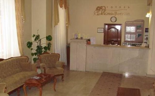 Black Sea Hotel Oktyabrskaya