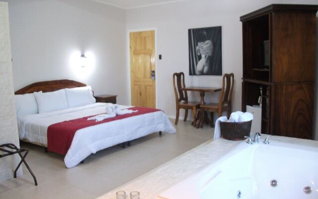 Copacabana Hotel And Suites - Adults Only