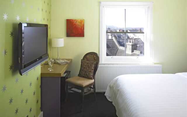 Waterside Boutique Hotel