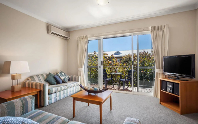 C Mandurah
