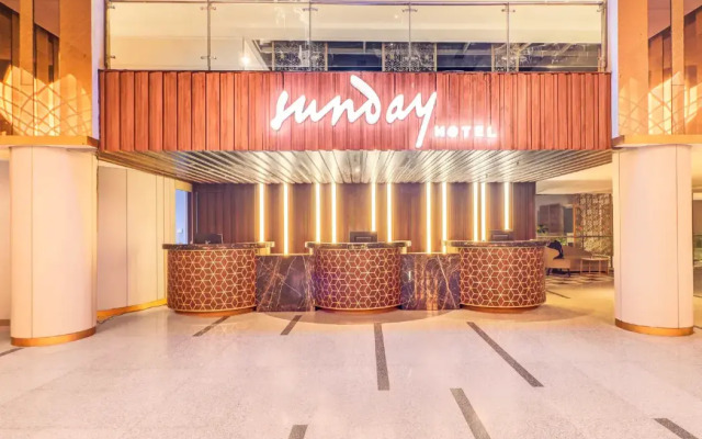 Sunday Hotel Arshika Sunset Road