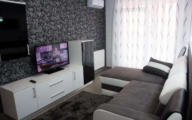 Modern minimalist apartment in Oradea