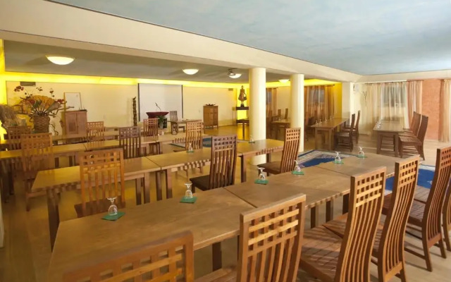 Hotel Henry