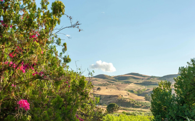 Alluring holiday home in Assoro with private pool