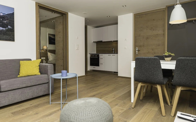 Apartment in Chalet Pizzo Fiamma