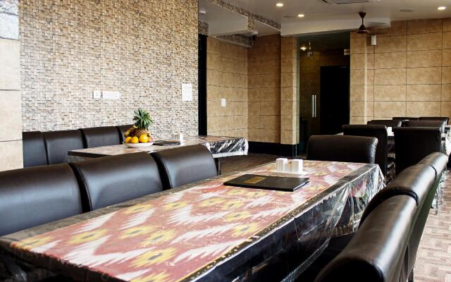 OYO 1411 Hotel Vanson ViIlla