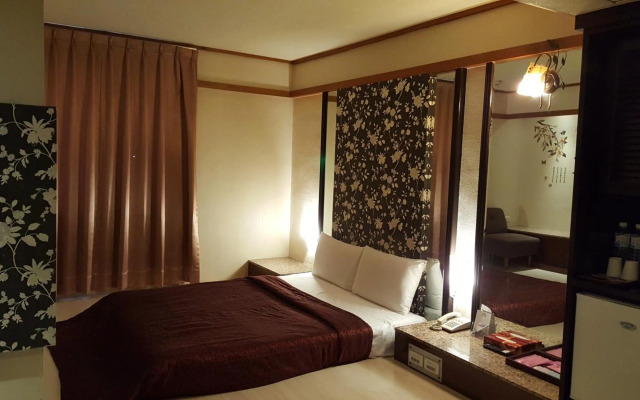 Windmill Fashion Hotel