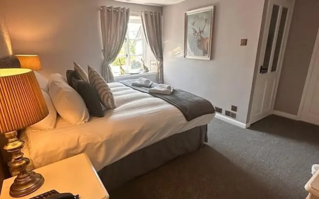 Royal Oak Inn