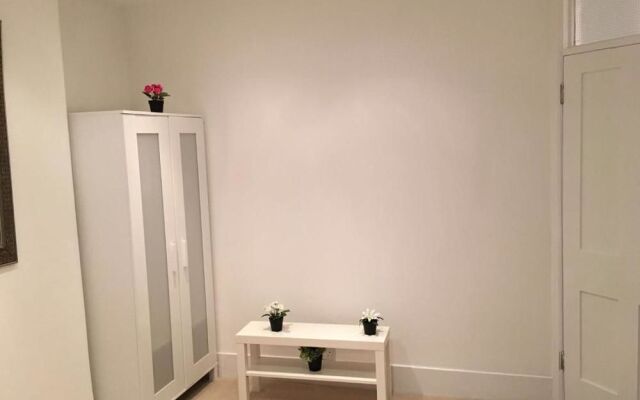 London Borough Station Apartment
