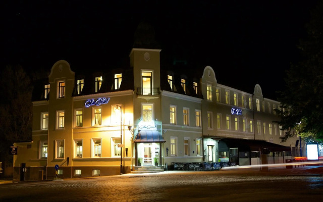 Moss Hotel & Apartments